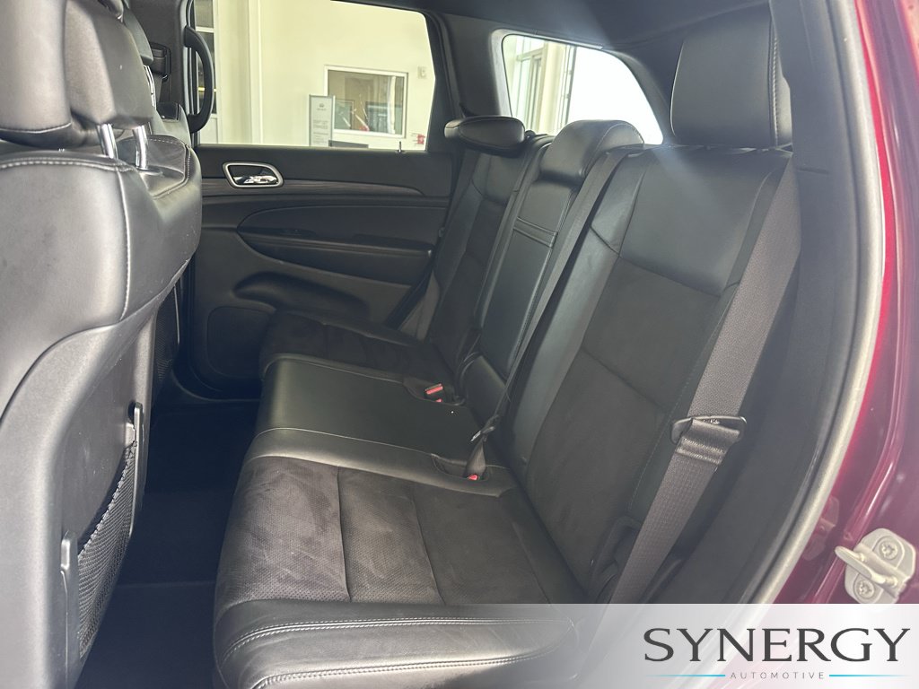 Used 2020 Jeep Grand Cherokee Altitude RWD image 25