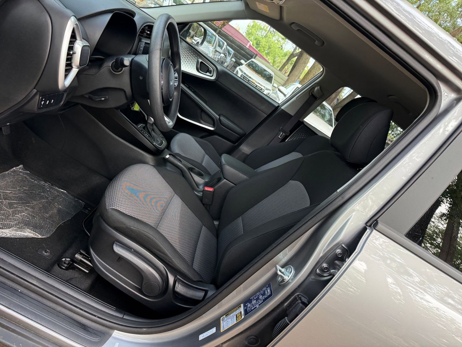 Used 2025 Kia Soul LX w/ LX Technology Package image 23