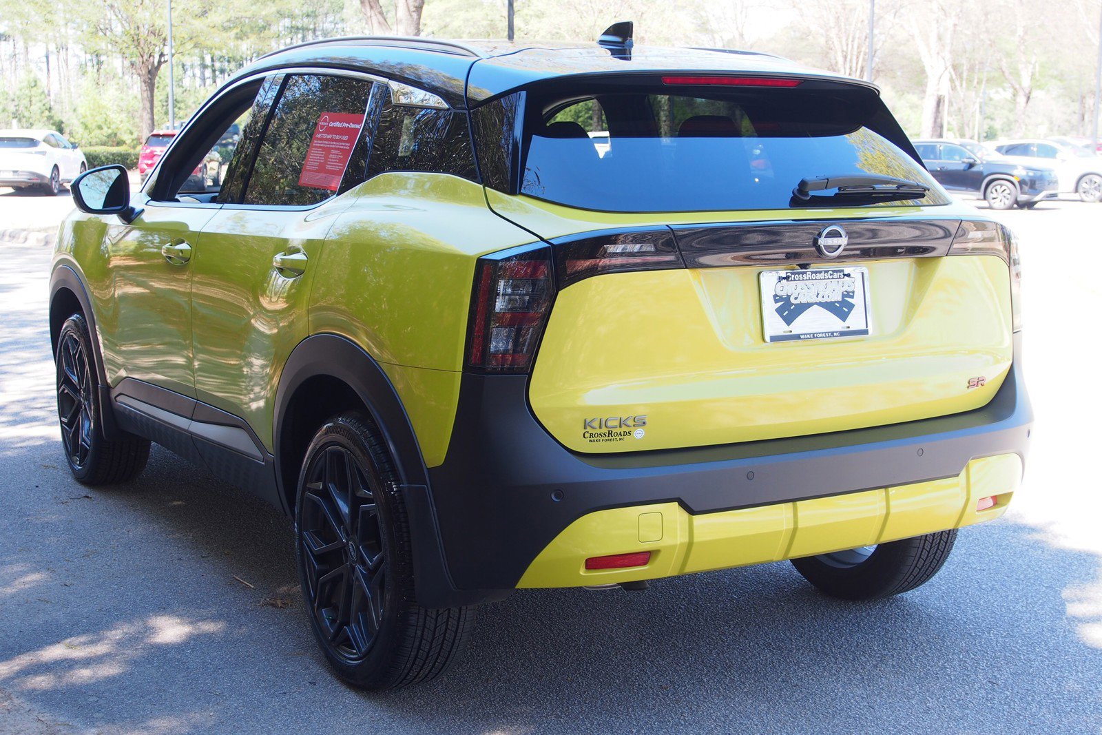 Used 2025 Nissan Kicks SR image 5