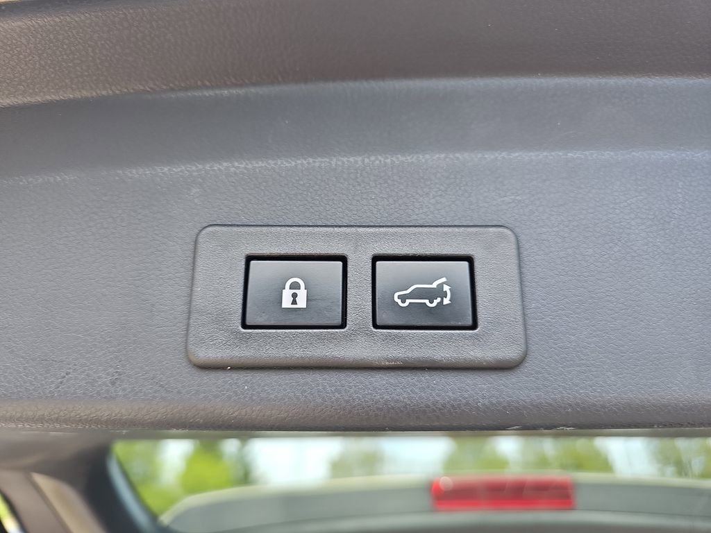 Used 2023 Subaru Ascent Limited AWD/4WD image 15