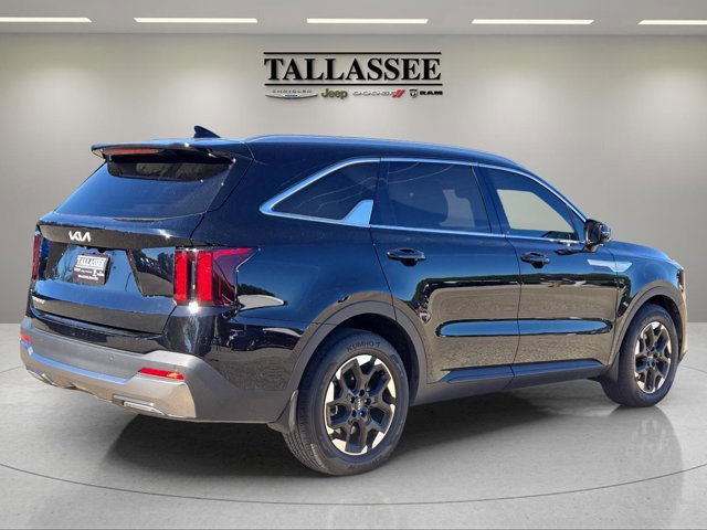 Used 2024 Kia Sorento S w/ Panoramic Sunroof Package image 7