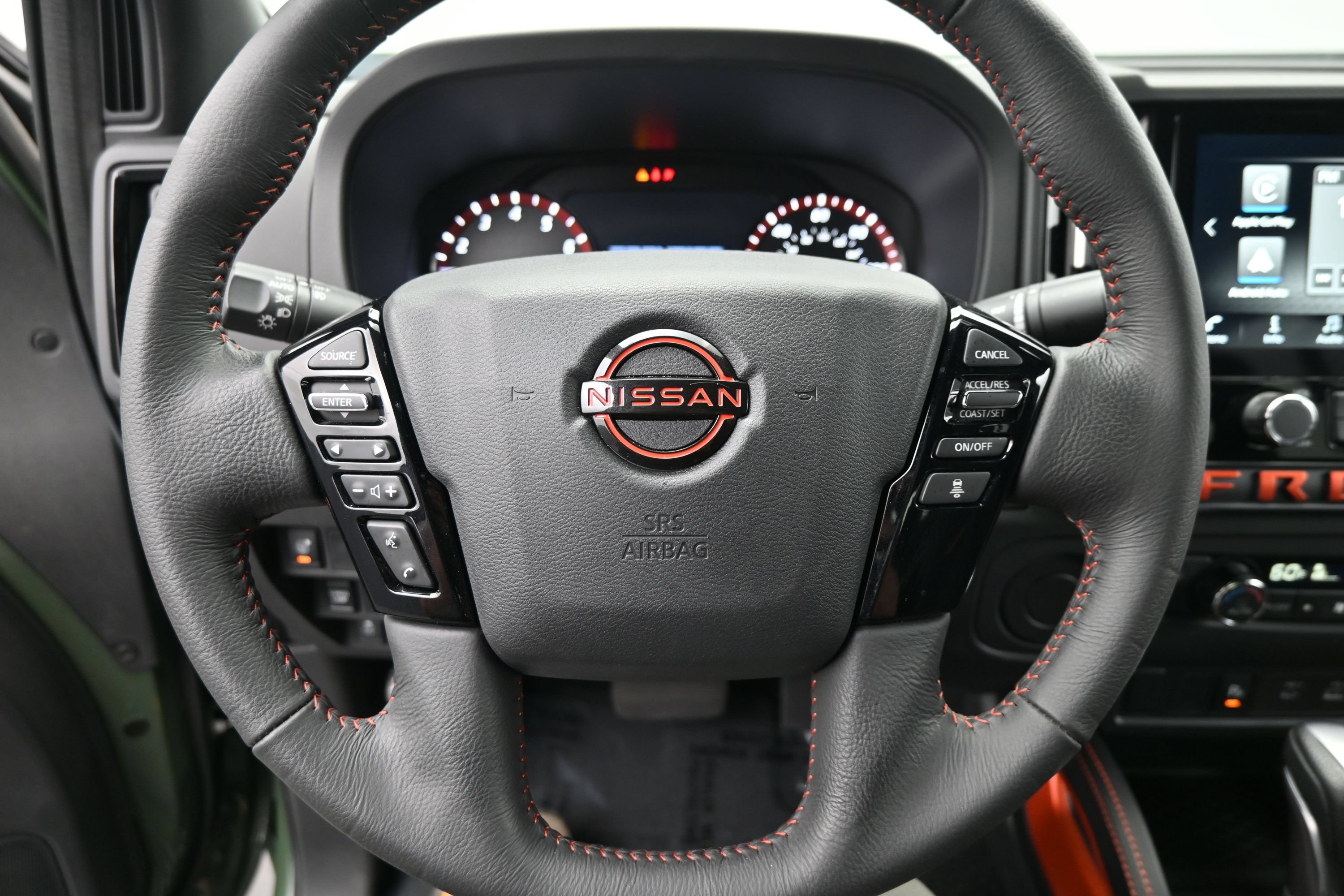 Used 2025 Nissan Frontier Pro-X RWD image 13
