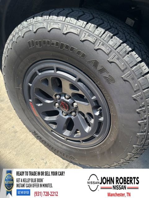 Used 2025 Nissan Frontier Pro-X image 15