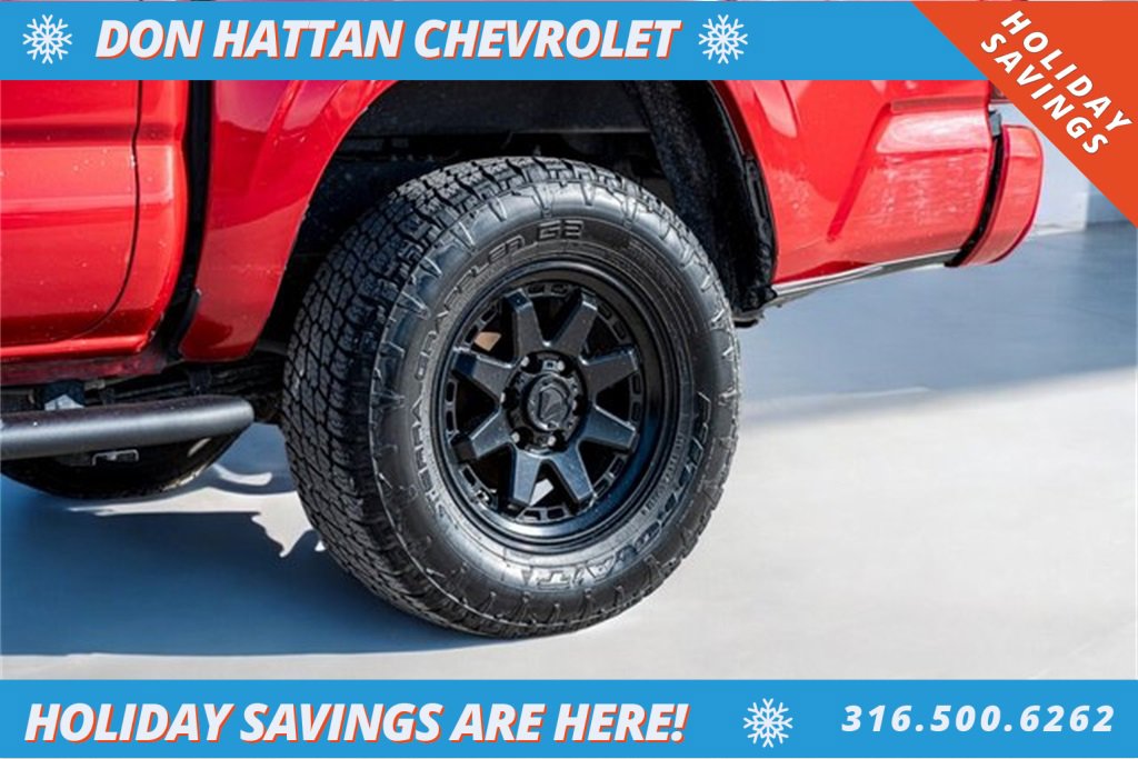 Used 2023 Toyota Tacoma TRD Off-Road image 39