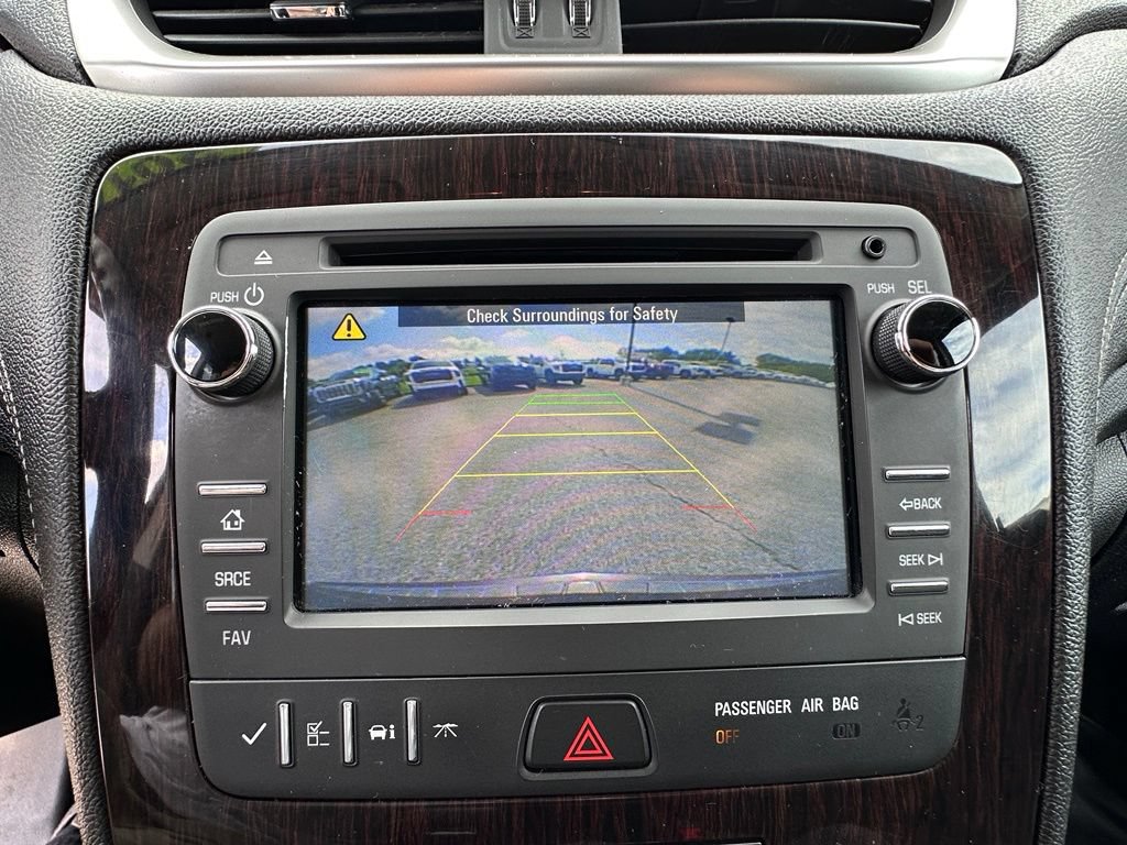 Used 2017 Chevrolet Traverse LT w/ Style and Technology Package AWD/4WD image 32