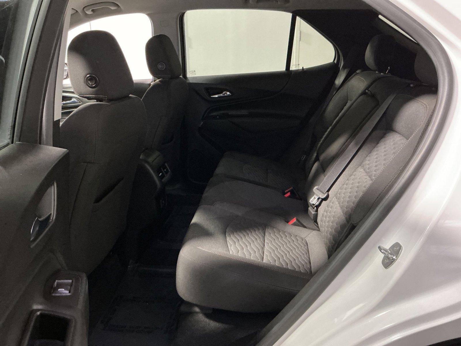 Used 2020 Chevrolet Equinox LT image 31