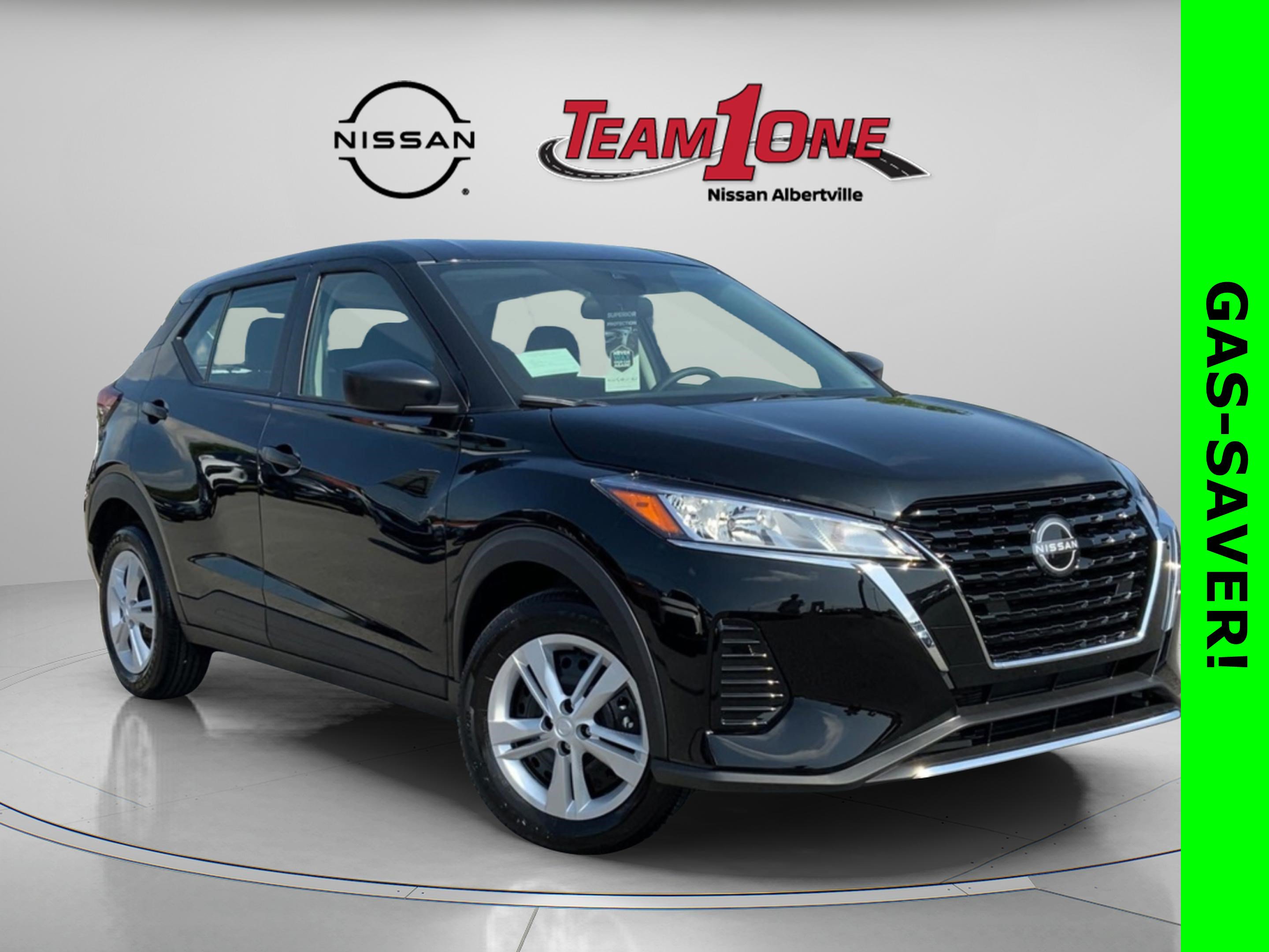 New 2025 Nissan Kicks Play S