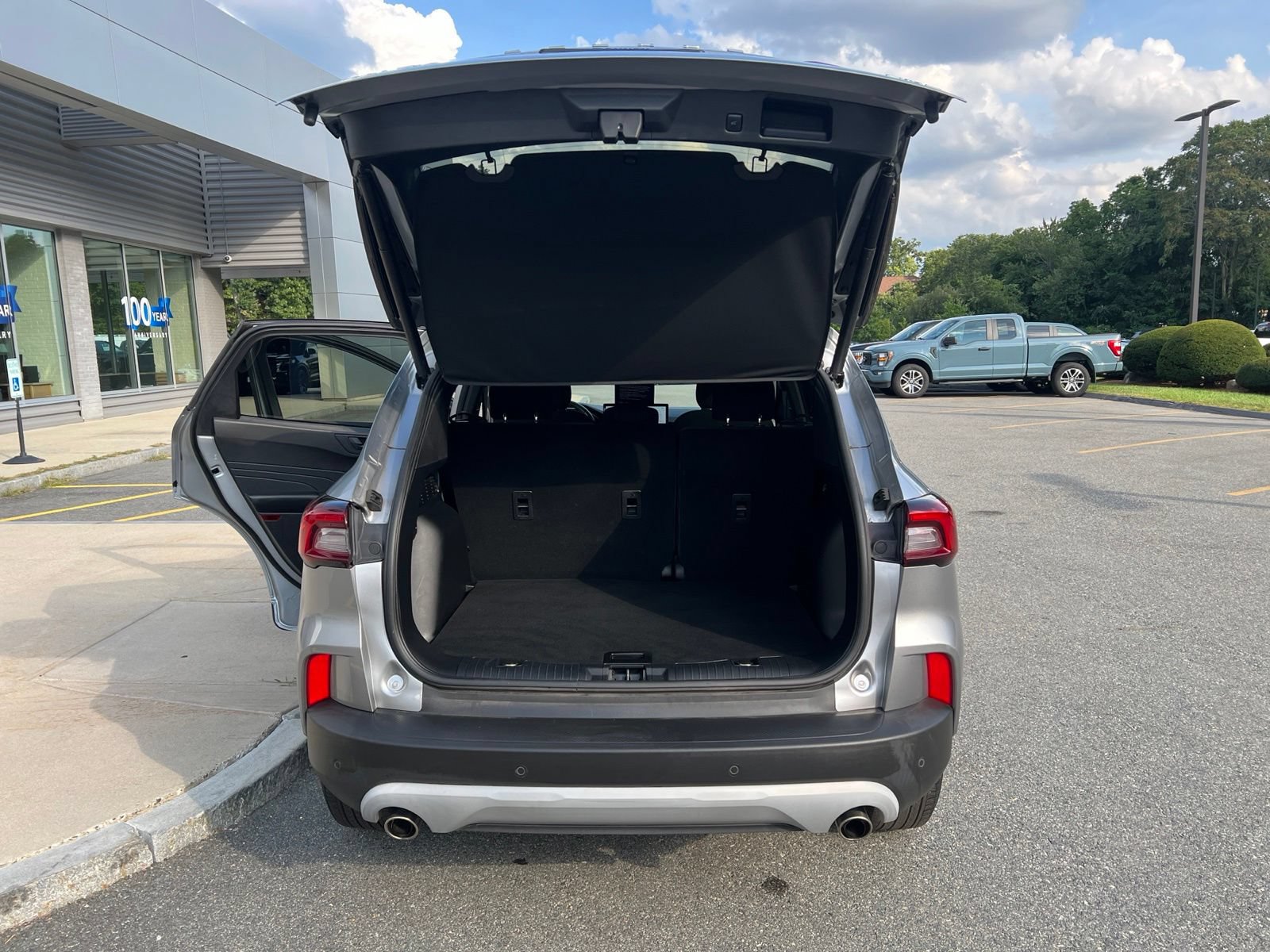 Used 2023 Ford Escape Active w/ Tech Pack #1 AWD/4WD image 10