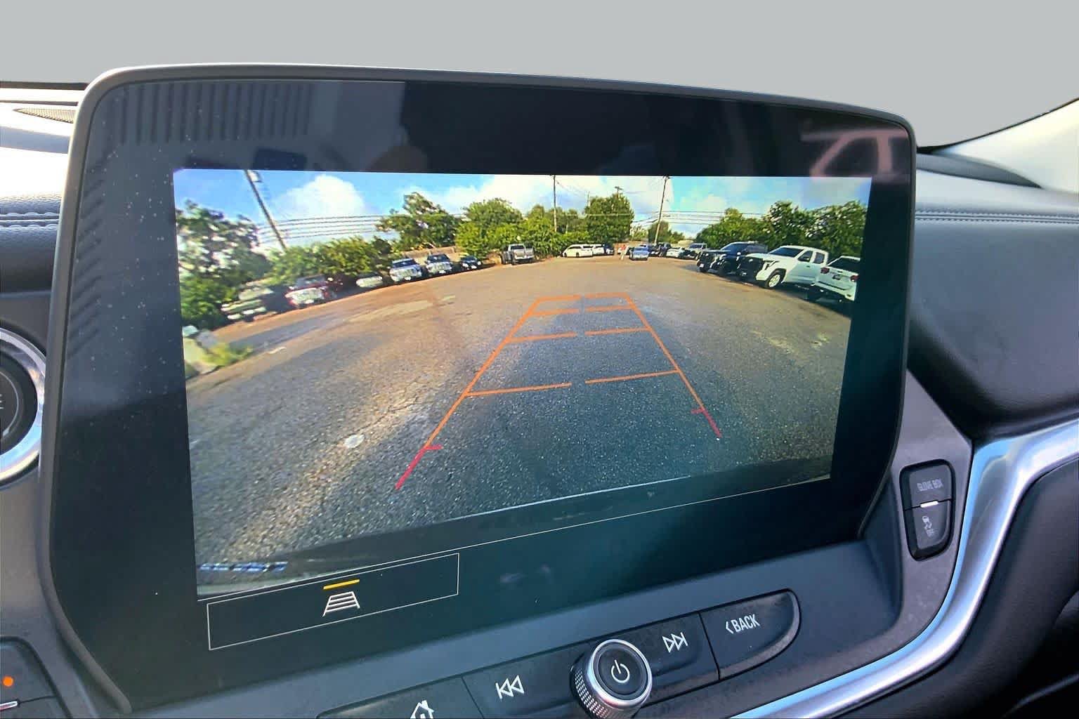 Used 2024 Chevrolet Blazer LT FWD image 25