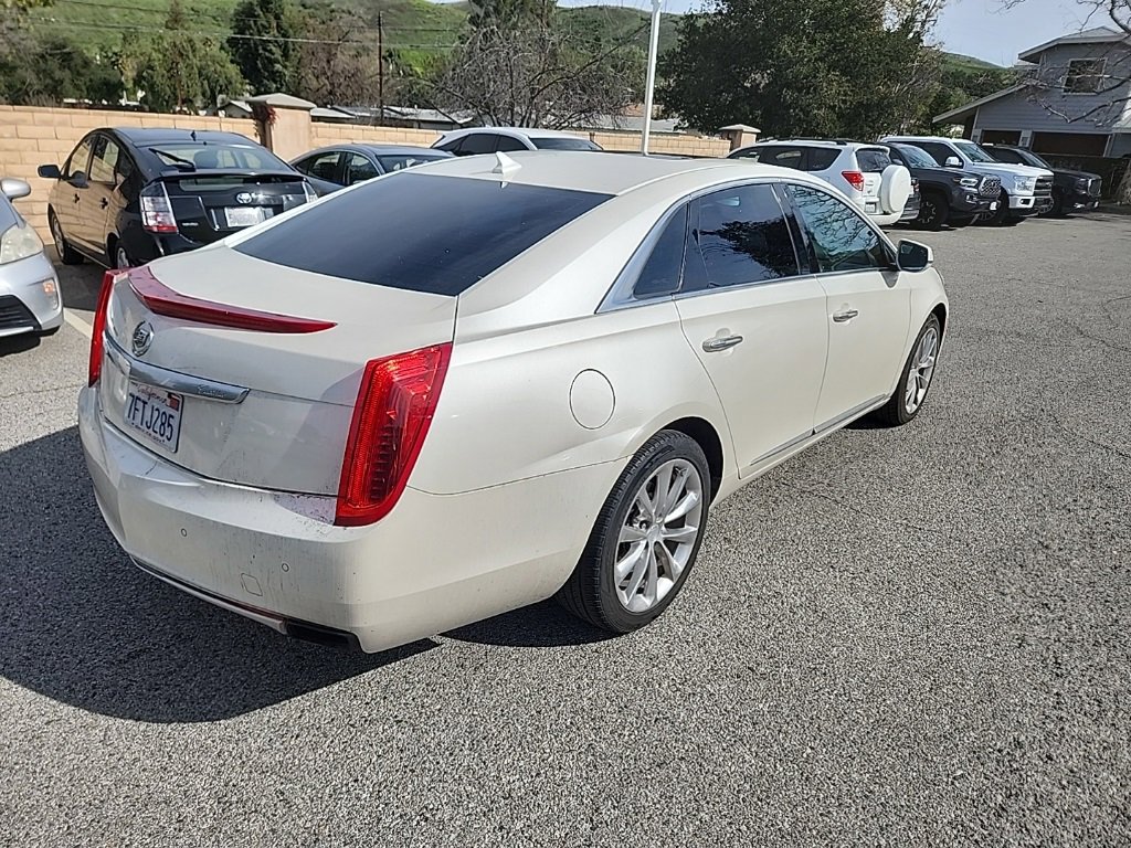 Used 2013 Cadillac XTS Premium image 5