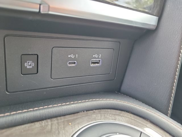 Used 2023 Nissan Armada Platinum w/ Captain's Chairs Package RWD image 36