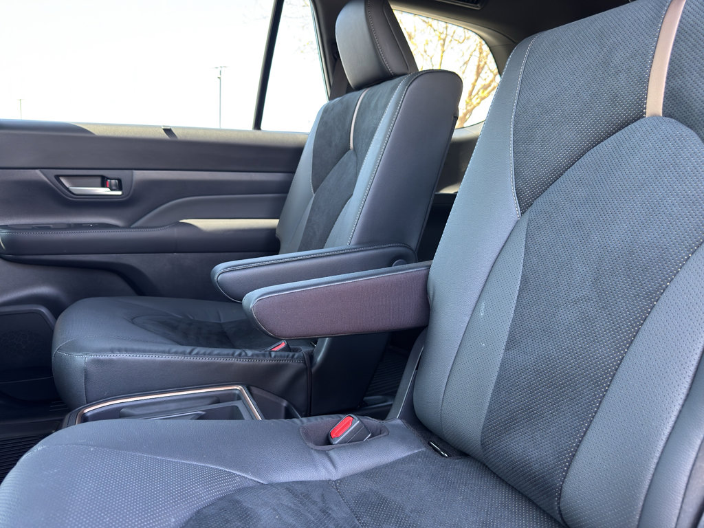 Used 2026 Toyota Grand Highlander AWD Hybrid image 12