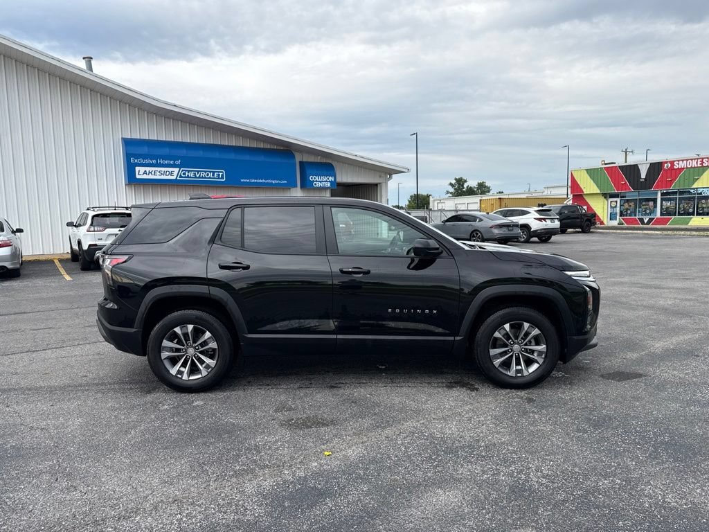Used 2025 Chevrolet Equinox LT w/ Safety and Technology Package AWD/4WD image 6