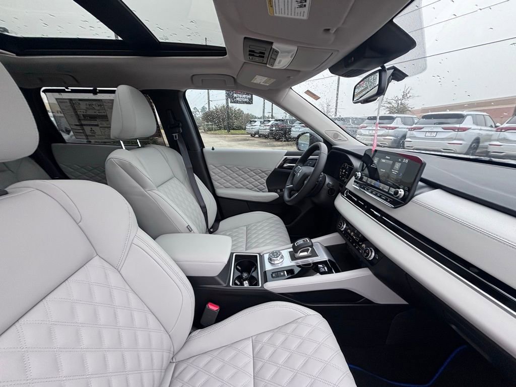 Used 2024 Mitsubishi Outlander SEL image 21