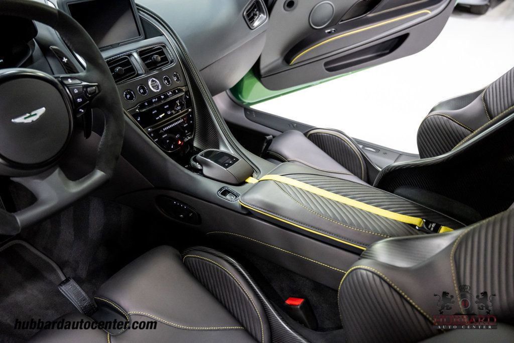 Used 2023 Aston Martin DBS Coupe image 18