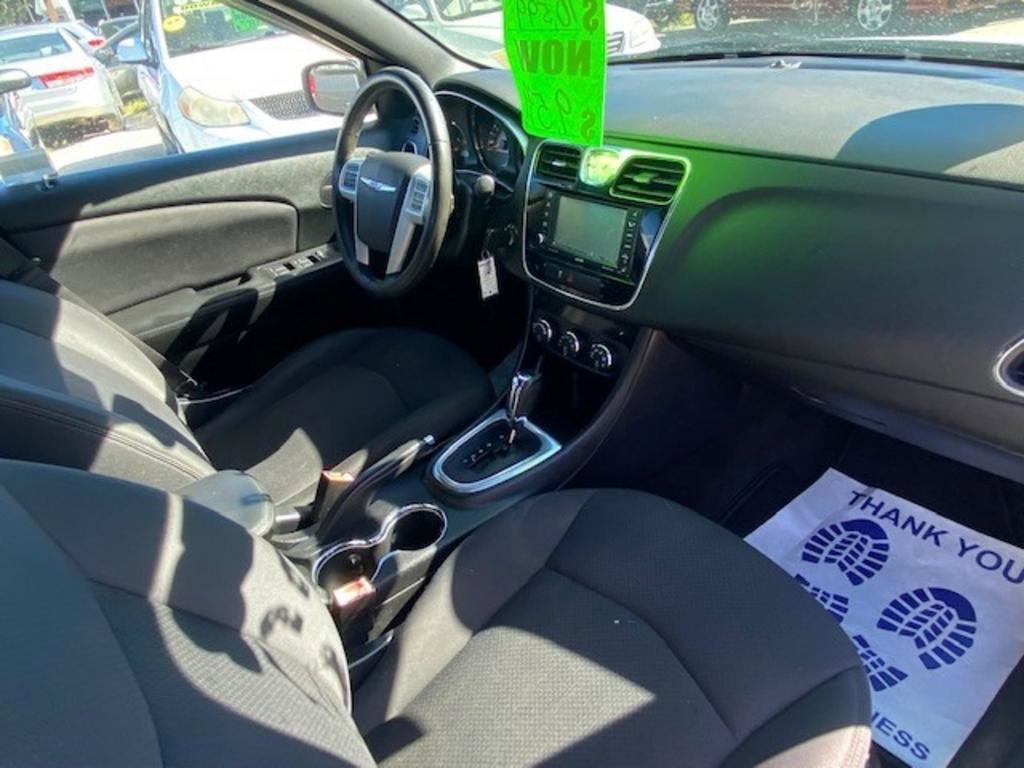 Used 2013 Chrysler 200 Touring image 12
