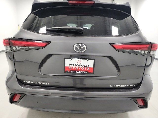 Used 2023 Toyota Highlander Limited image 42