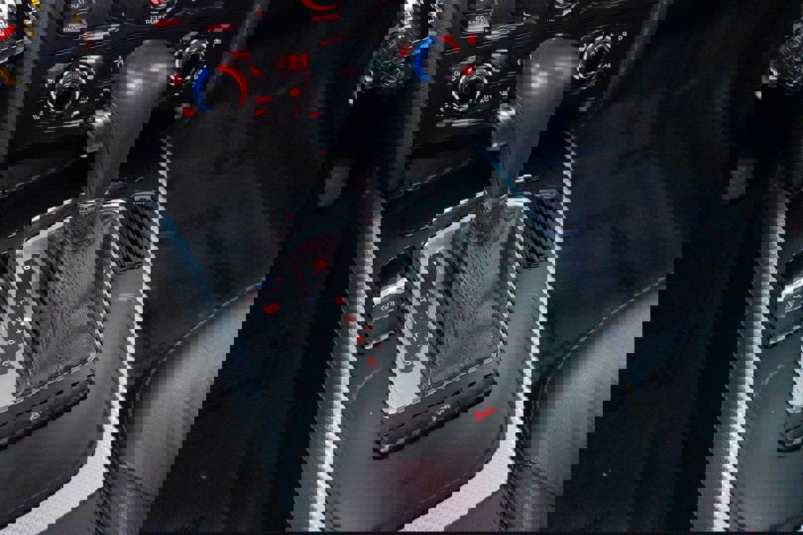 Used 2011 Audi A4 2.0T Premium Plus image 38