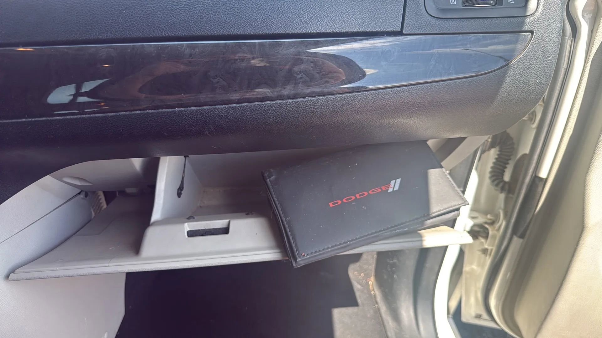 Used 2013 Dodge Grand Caravan SXT FWD image 26