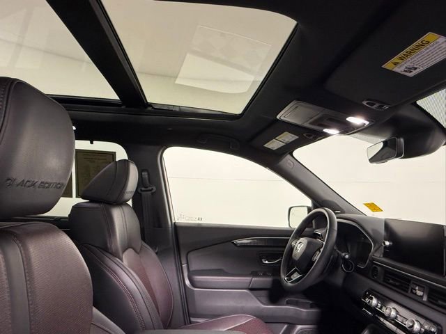 Used 2025 Honda Pilot Black Edition image 58