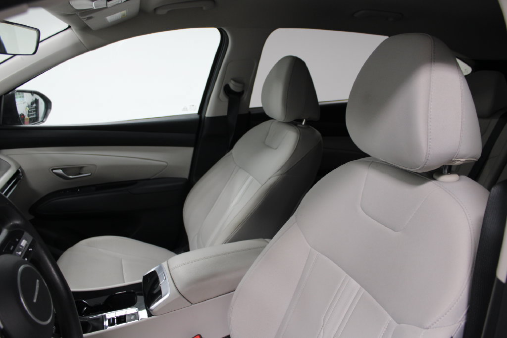 Used 2025 Hyundai Tucson SEL FWD image 13