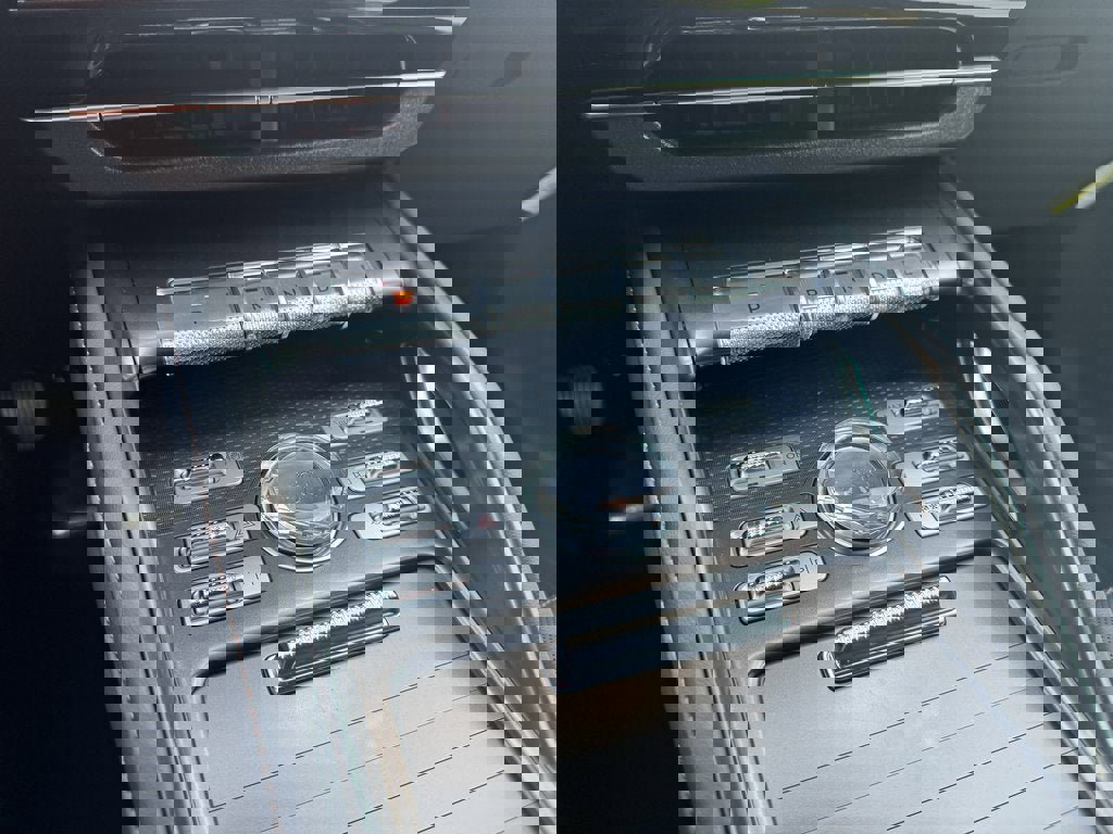 New 2025 Lincoln Nautilus Premier w/ Equipment Group 102A image 34