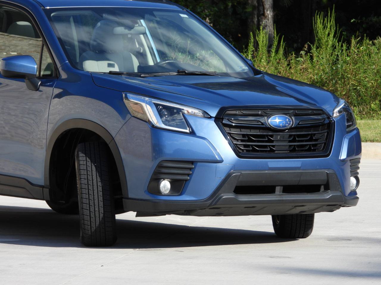 Used 2022 Subaru Forester Premium AWD/4WD image 8