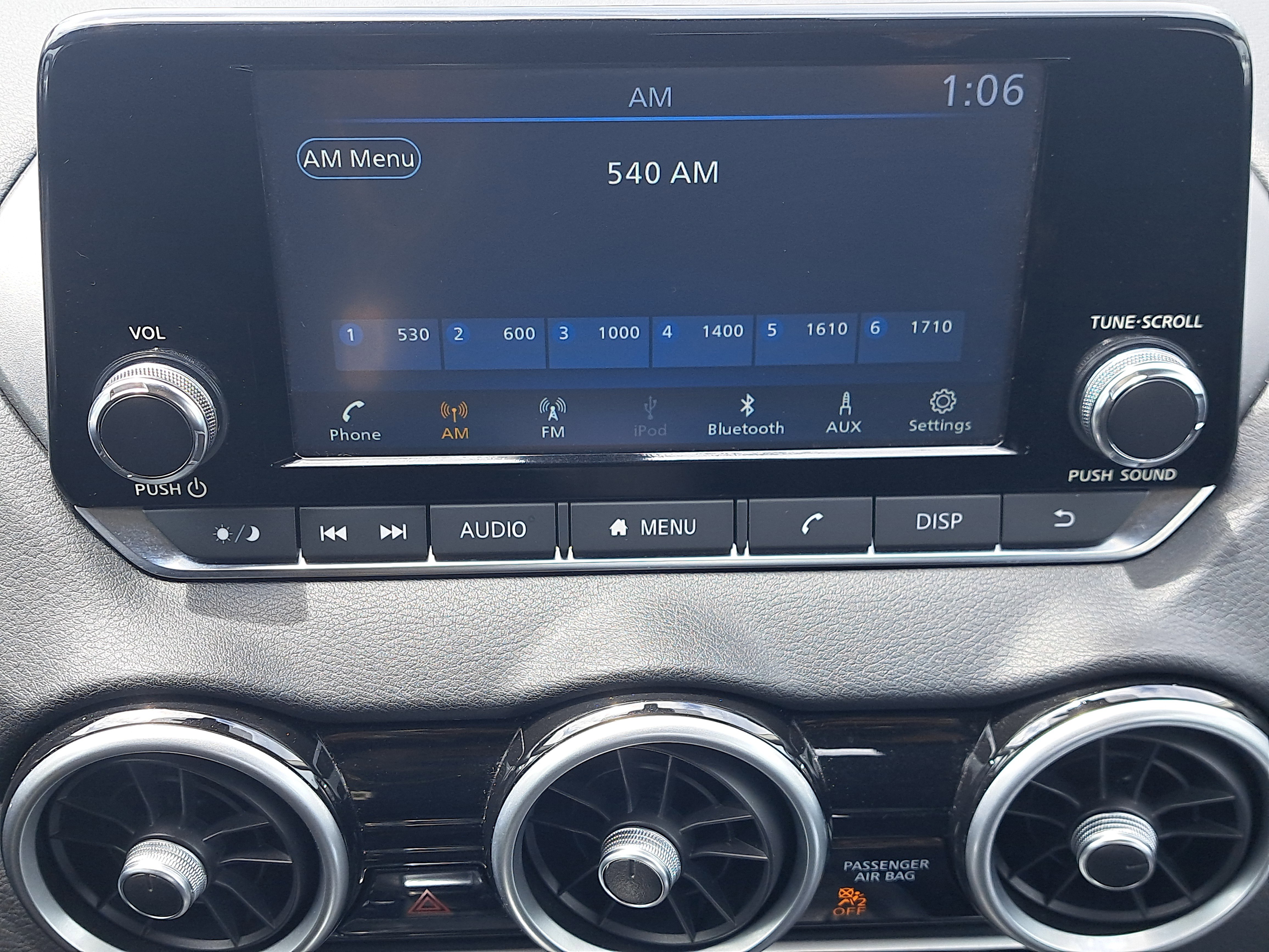 Used 2025 Nissan Sentra S image 25