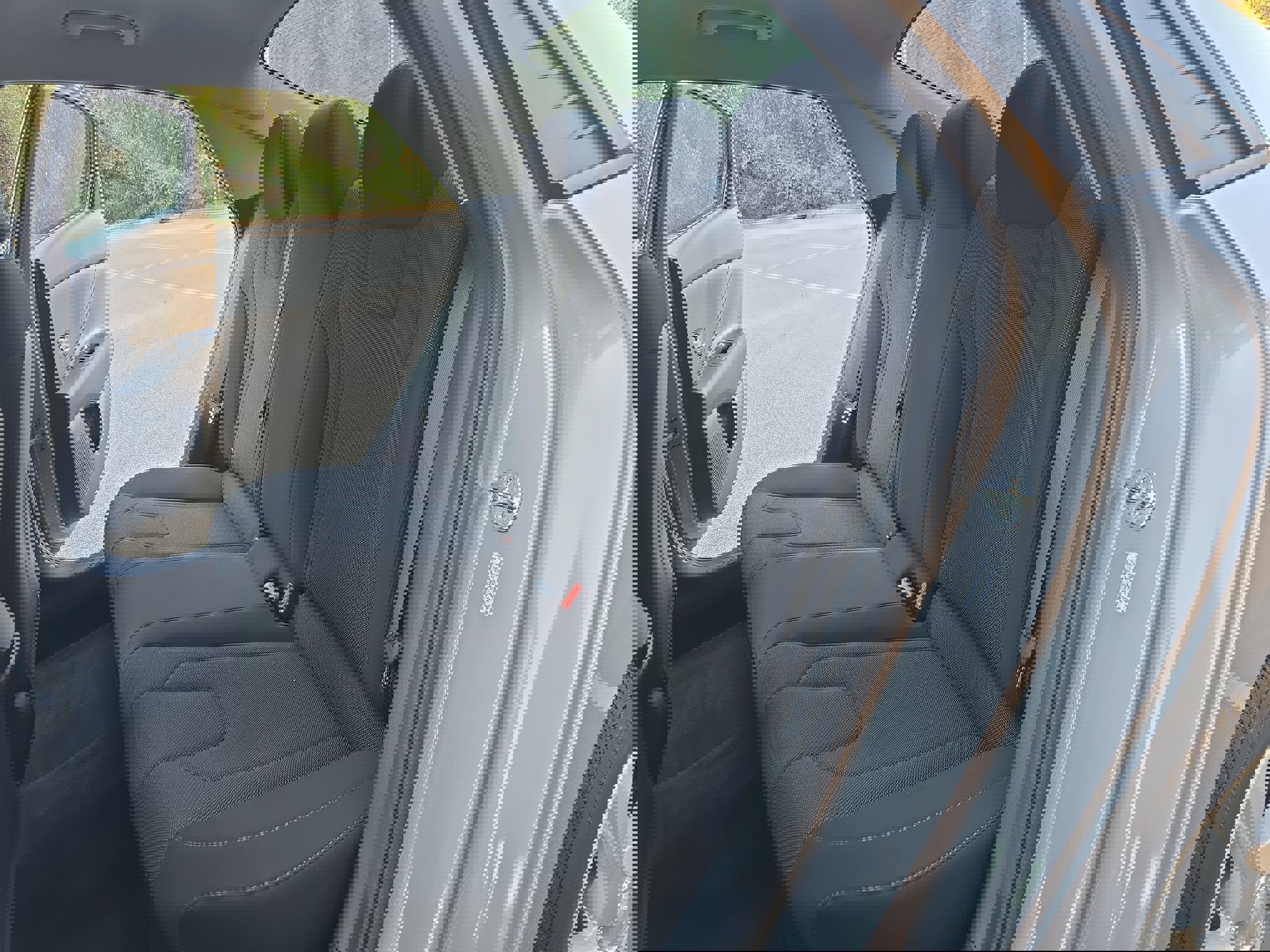 Used 2023 Hyundai Elantra SE image 13