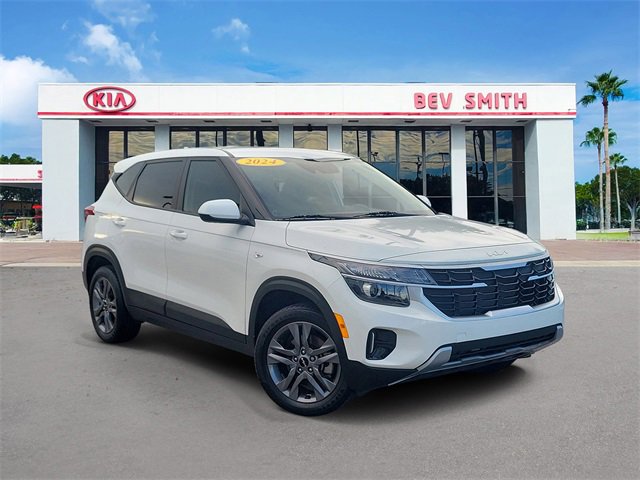 Certified 2024 Kia Seltos LX image 1
