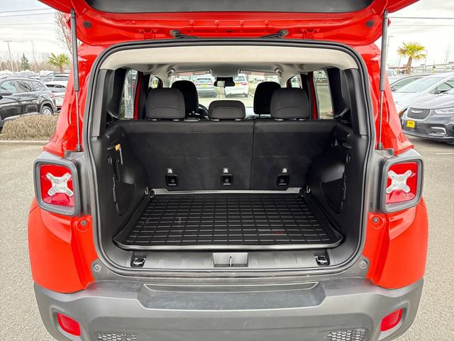 Used 2021 Jeep Renegade Sport w/ Sport Appearance Group image 15