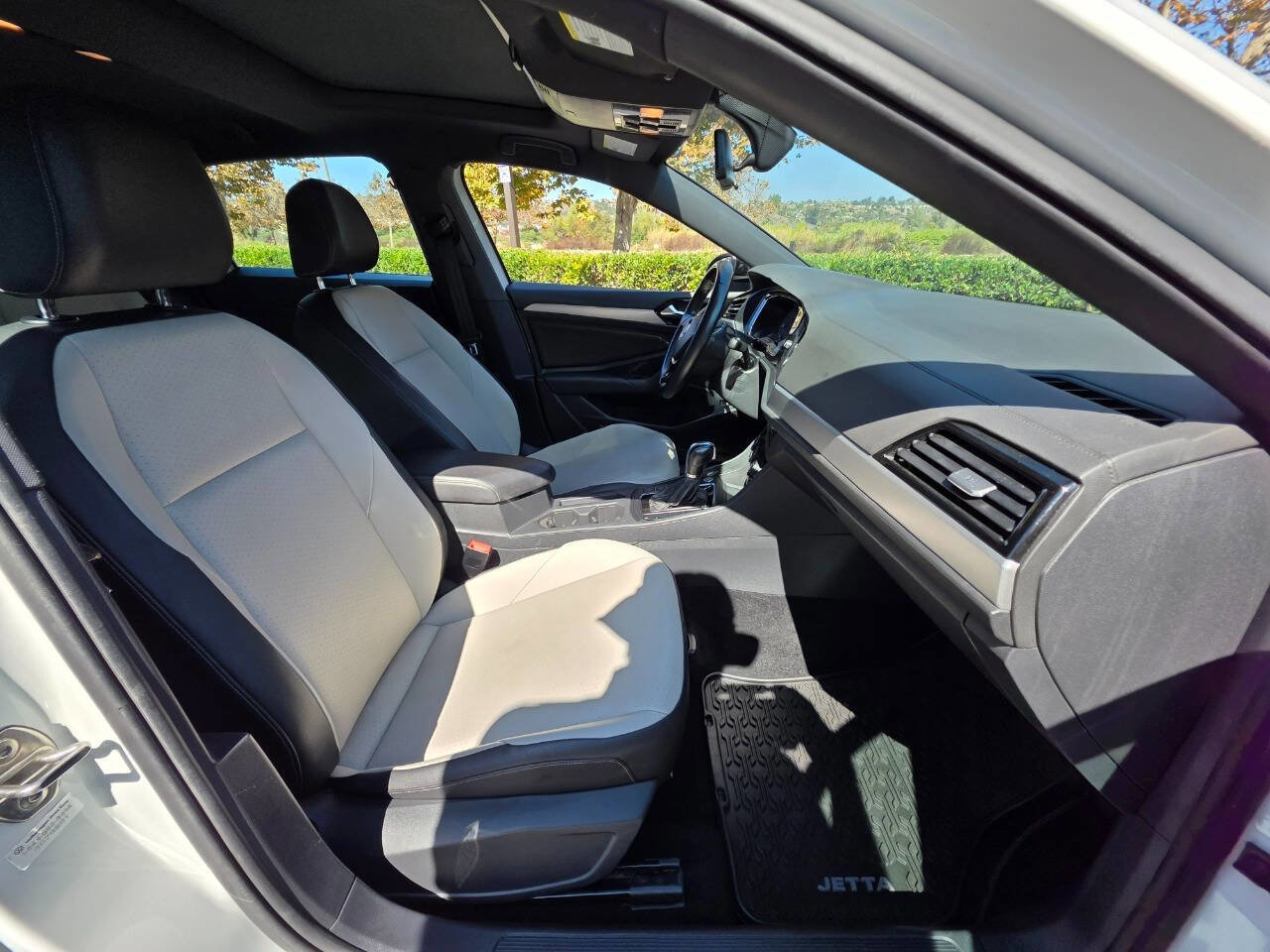 Used 2019 Volkswagen Jetta R-Line image 11