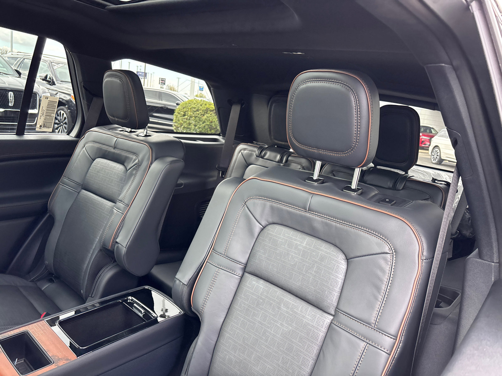 New 2026 Lincoln Aviator Black Label w/ Black Label Special Edition image 28