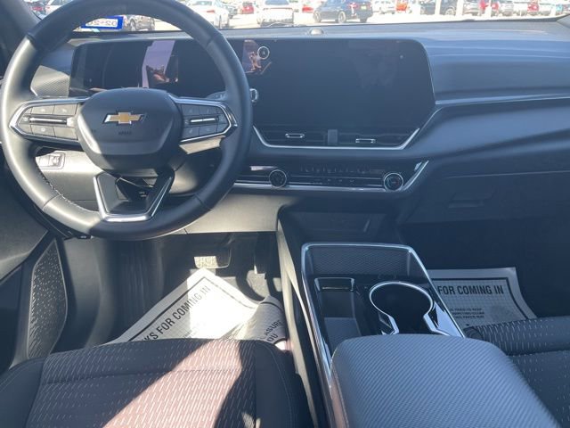 Used 2025 Chevrolet Equinox LT image 8