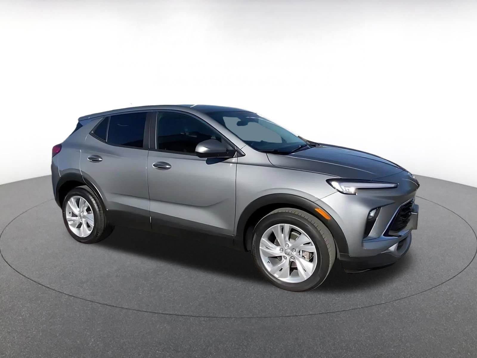 Used 2025 Buick Encore GX Preferred FWD image 2