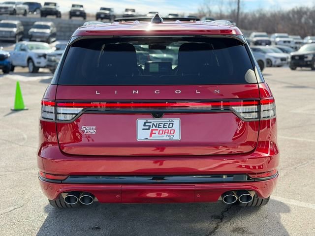 Used 2025 Lincoln Aviator Reserve w/ Equipment Group 201A AWD/4WD image 6