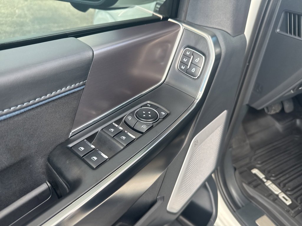 Used 2025 Ford F150 Platinum w/ Equipment Group 702A High image 34