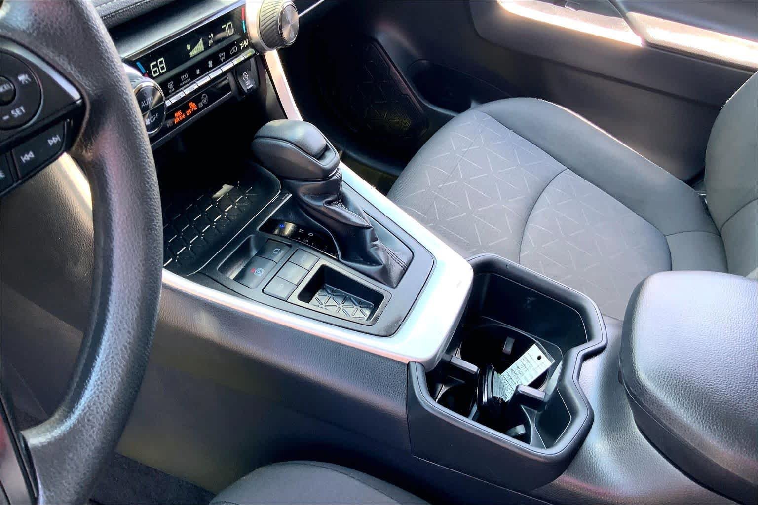 Used 2024 Toyota RAV4 XLE w/ Convenience Package FWD image 17