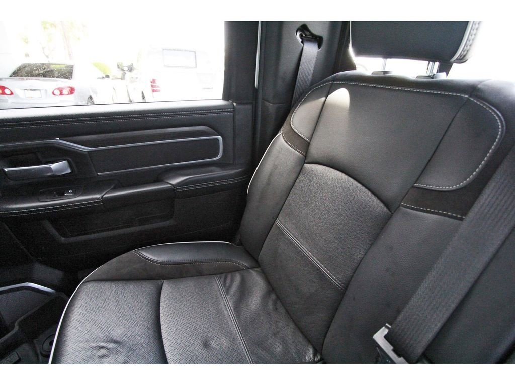 Used 2025 RAM 2500 Laramie AWD/4WD image 11