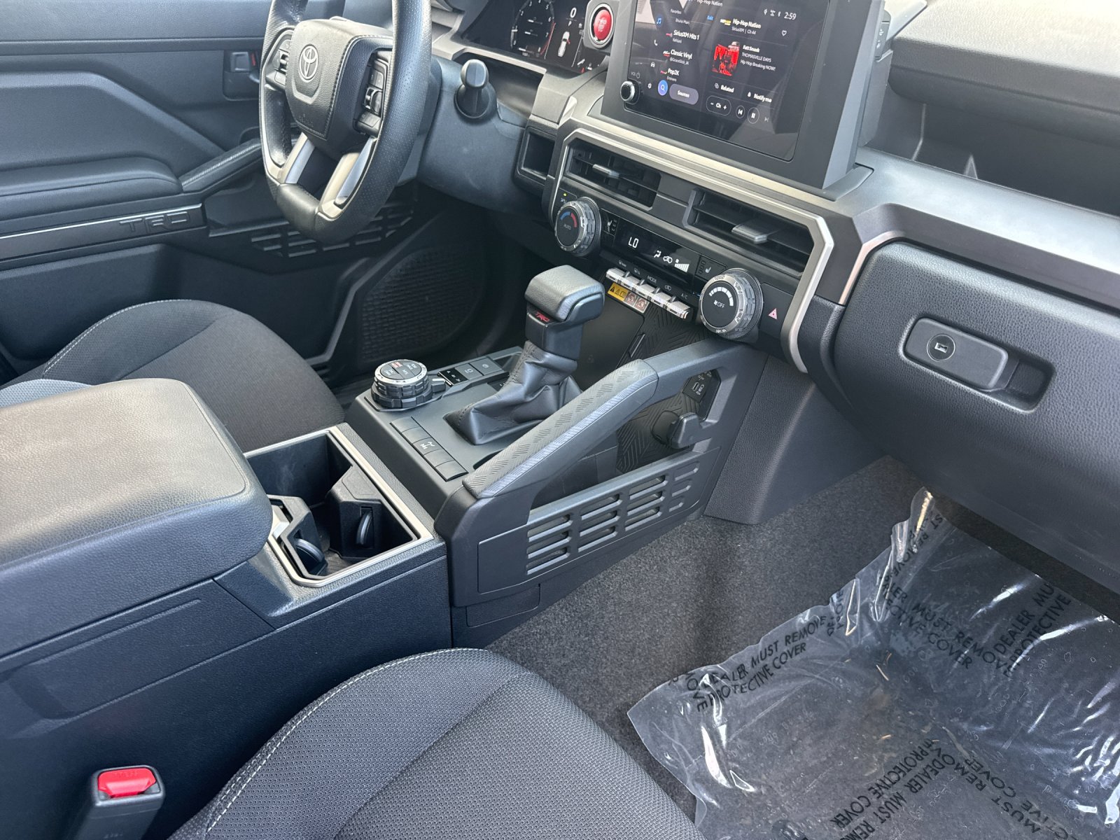 Used 2025 Toyota 4Runner TRD Off-Road AWD/4WD image 15