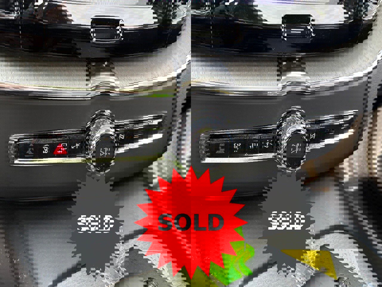 Used 2025 Volvo XC60 B5 Plus w/ Climate Package image 22