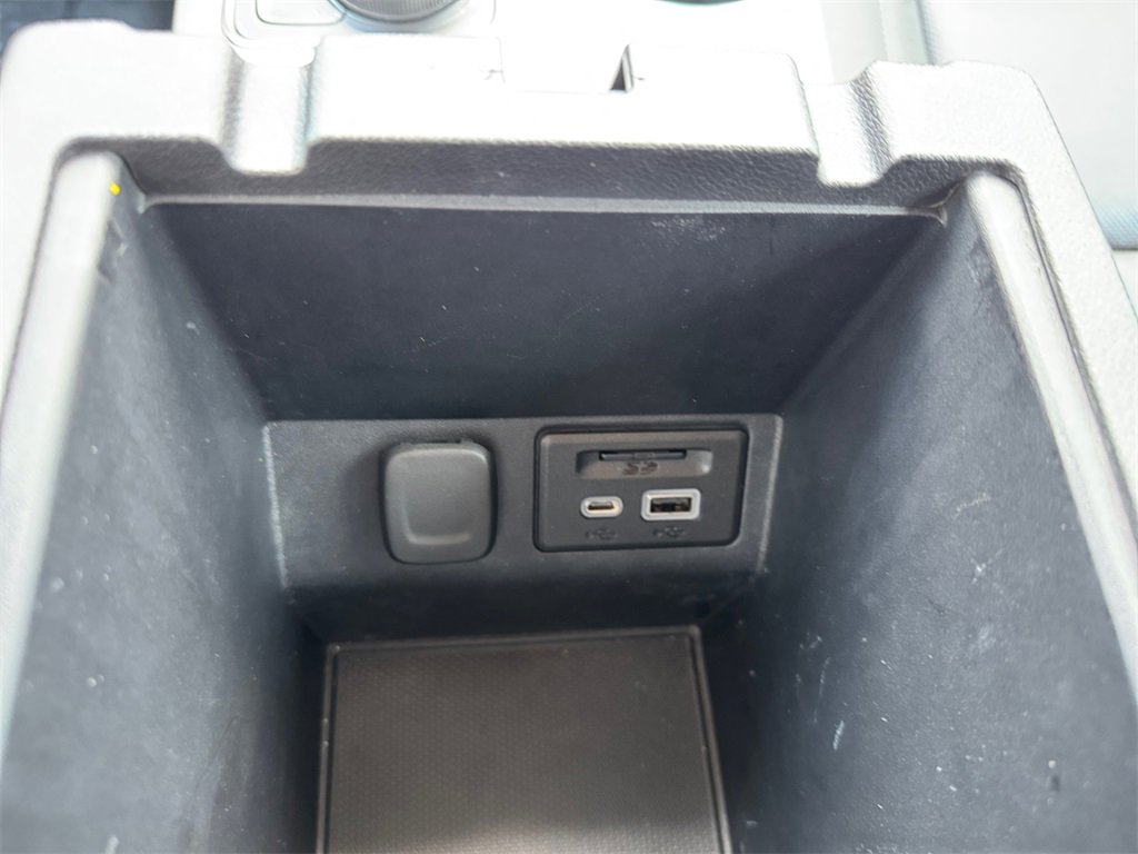 Used 2022 Chevrolet Blazer LT w/ Sound & Technology Package image 30