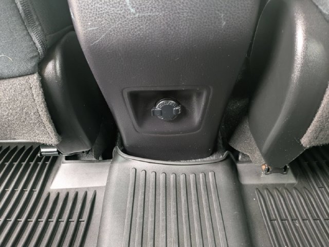 Used 2018 Toyota RAV4 XLE w/ Plus Extra Value Package AWD/4WD image 20