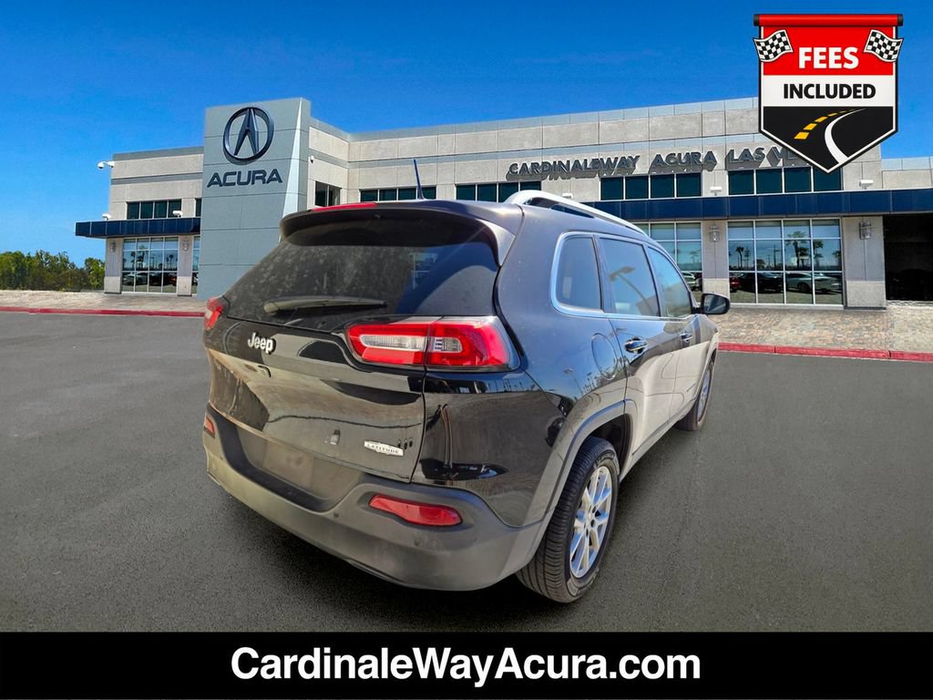 Used 2017 Jeep Cherokee Latitude w/ Comfort/Convenience Group FWD image 5