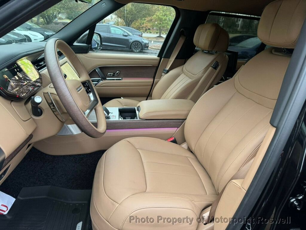 Used 2025 Land Rover Range Rover Long Wheelbase Autobiography image 18