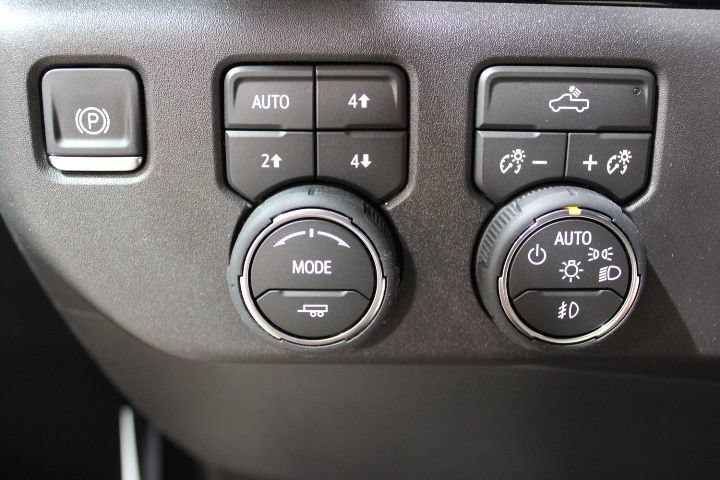 New 2026 Chevrolet Silverado 1500 LT Trail Boss w/ Convenience Package II AWD/4WD image 41