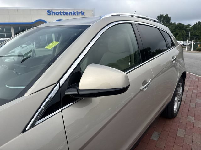 Used 2011 Cadillac SRX Premium FWD image 5