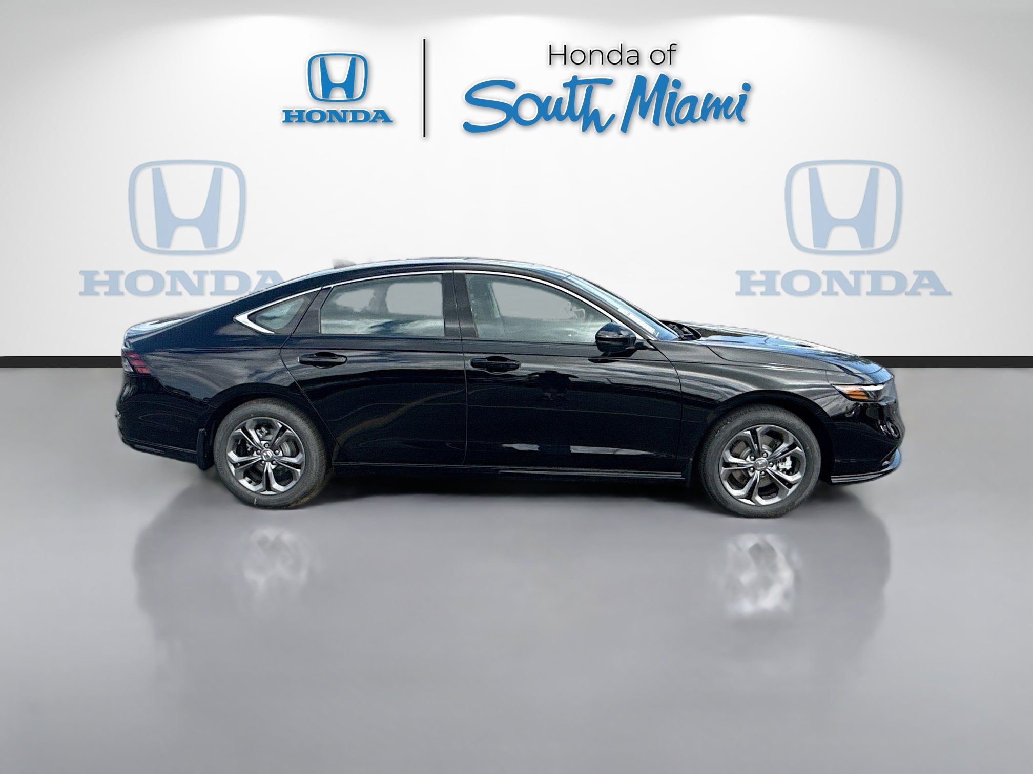 New 2026 Honda Accord EX-L image 8