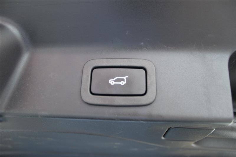 Used 2018 Jaguar F-PACE S AWD/4WD image 26