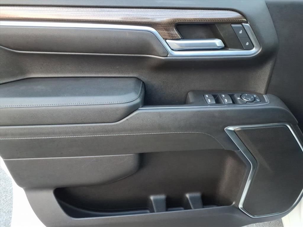 Used 2022 Chevrolet Silverado 1500 LT image 17